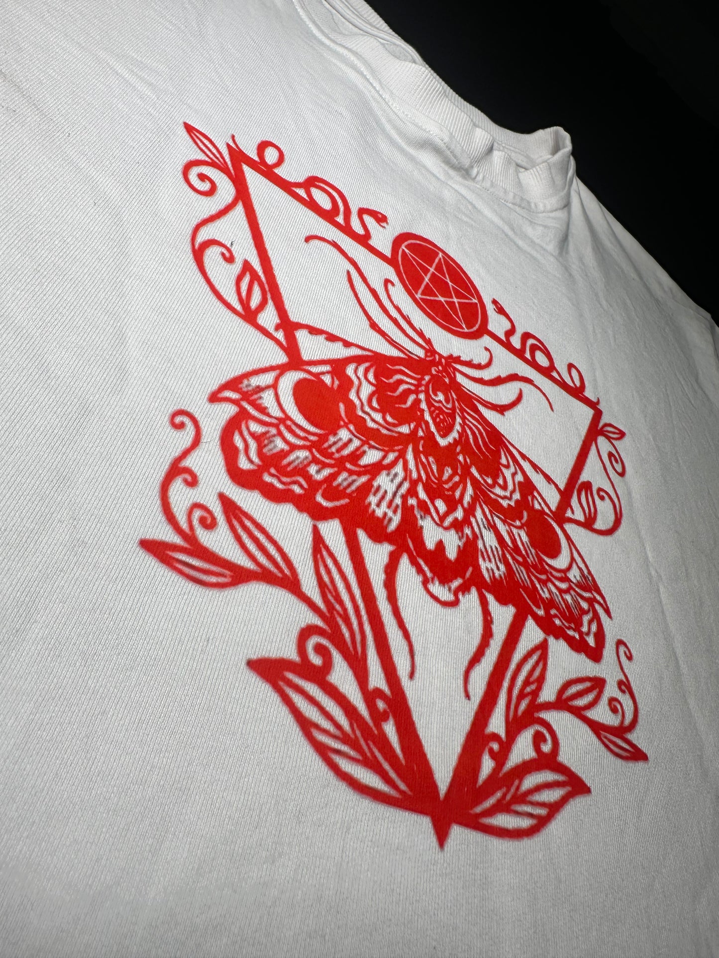 RED WITCHY T-SHIRT